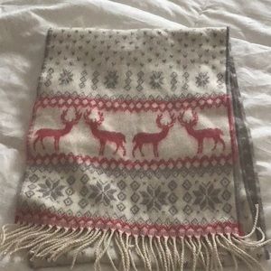 Never used super soft scarf